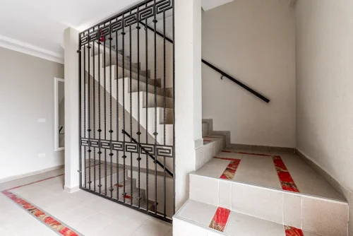 Hol acces - Pensiunea Villa Cristian